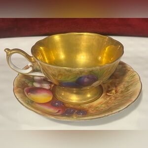 American Beauty Hand Painted Golden Harvest
Teacup & Saucer Vintage from Japan